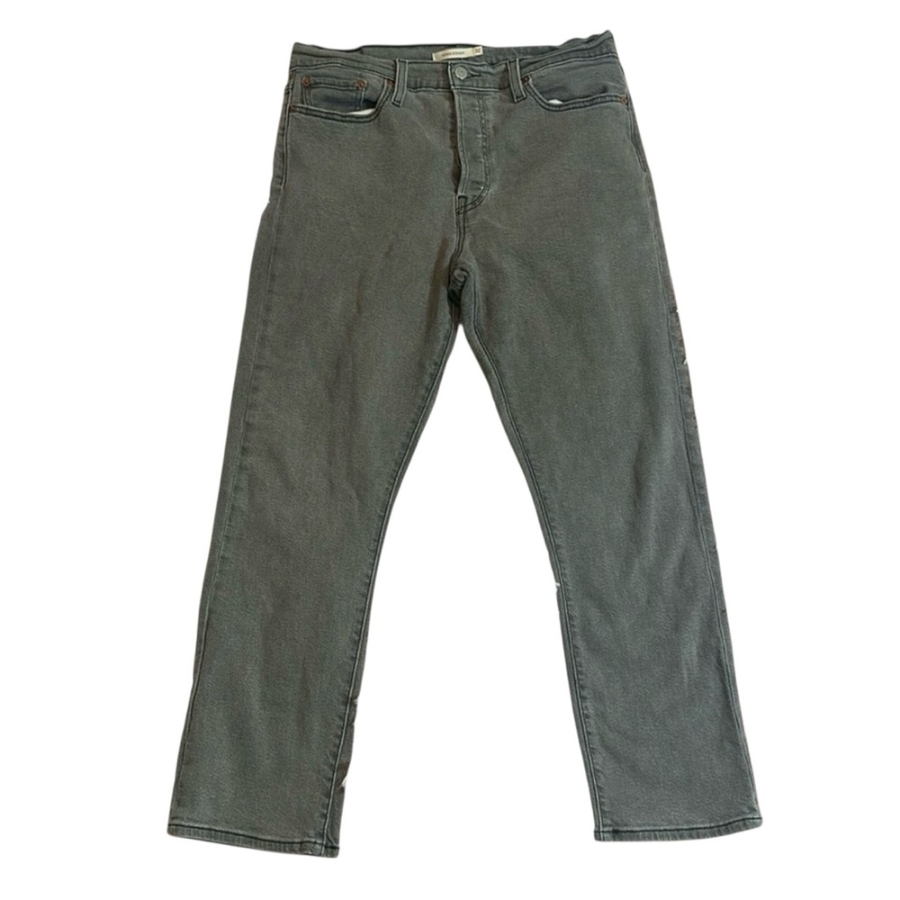 Levi’s Women’s Wedgie Straight Jeans in Gray